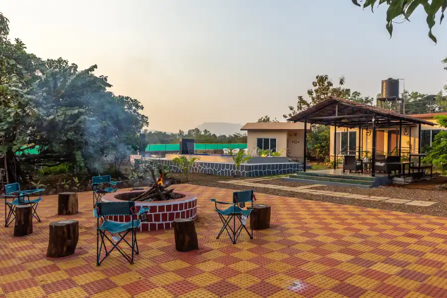 Apricus Farm, Karjat