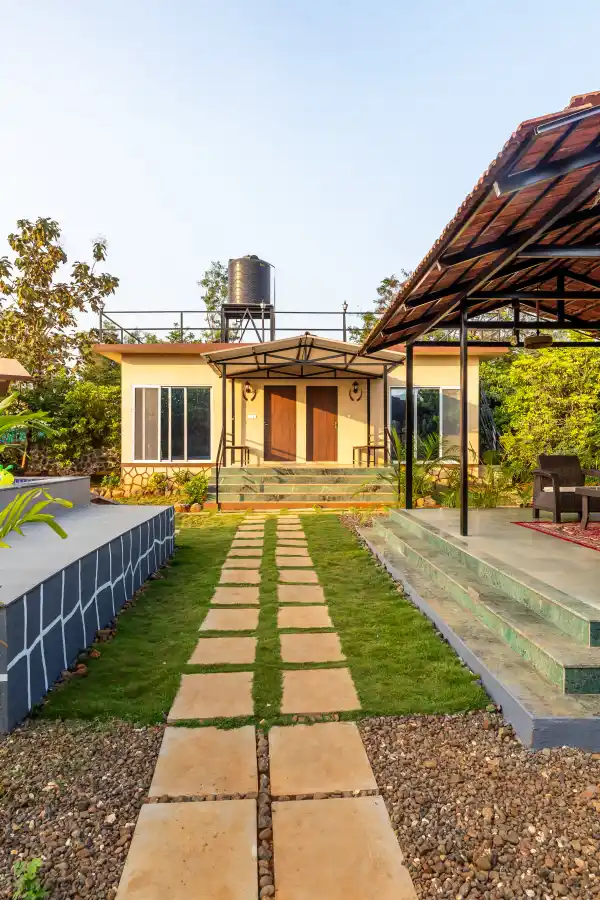 Apricus Farm, Karjat
