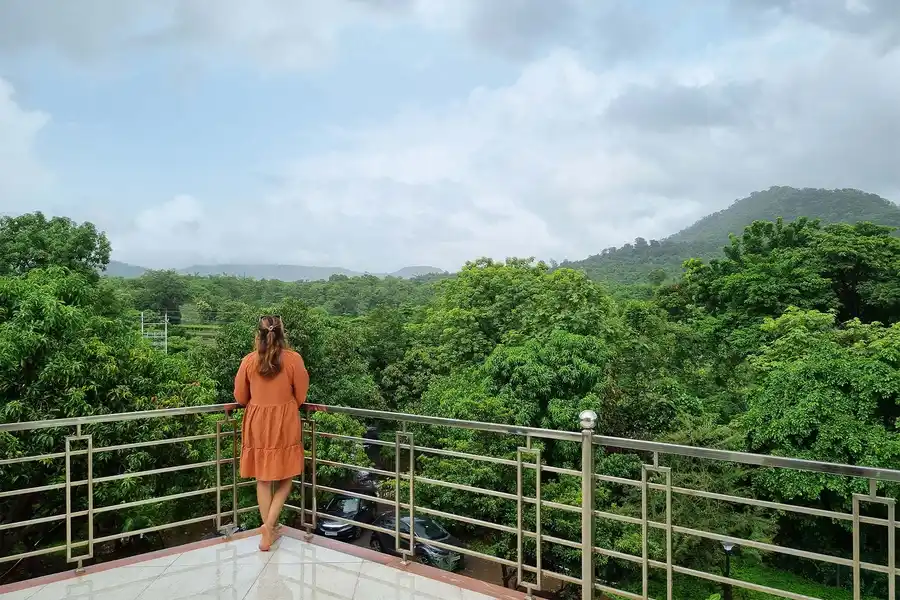 Aqua and Sage, Karjat