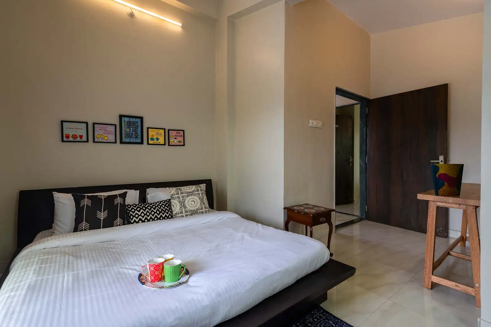 Aqua and Sage, Karjat