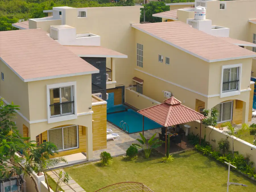 Aravilla-3-bedroom-private-pool-udaipur-aravalli-retreat-Lawns, Udaipur