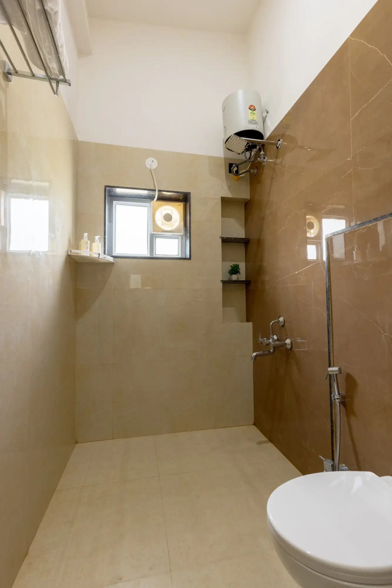 Aravilla-3-bedroom-private-pool-udaipur-aravalli-retreat-Lawns, Udaipur
