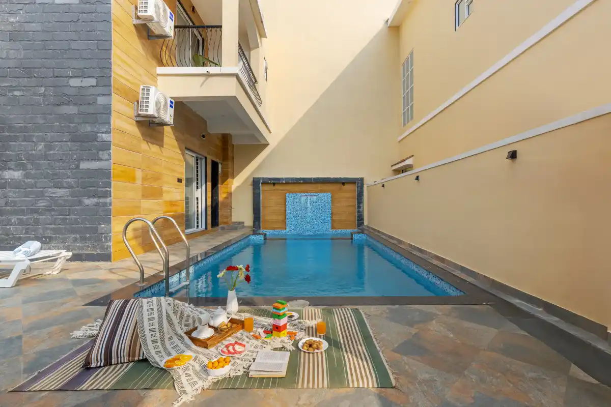 Aravilla-3-bedroom-private-pool-udaipur-aravalli-retreat-Lawns, Udaipur