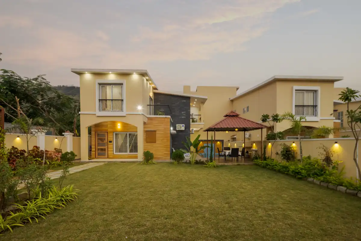 Aravilla-3-bedroom-private-pool-udaipur-aravalli-retreat-Lawns, Udaipur