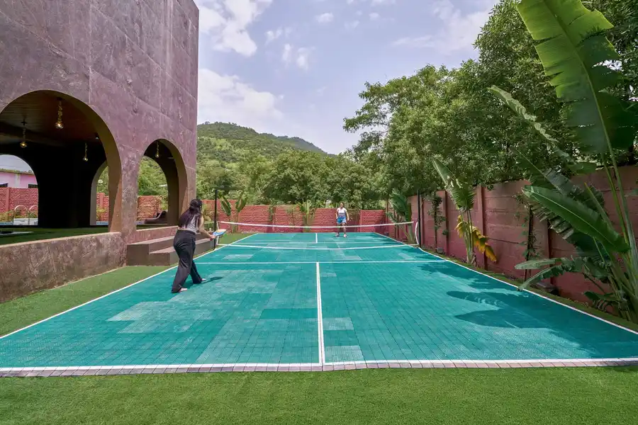 Arcia, Karjat