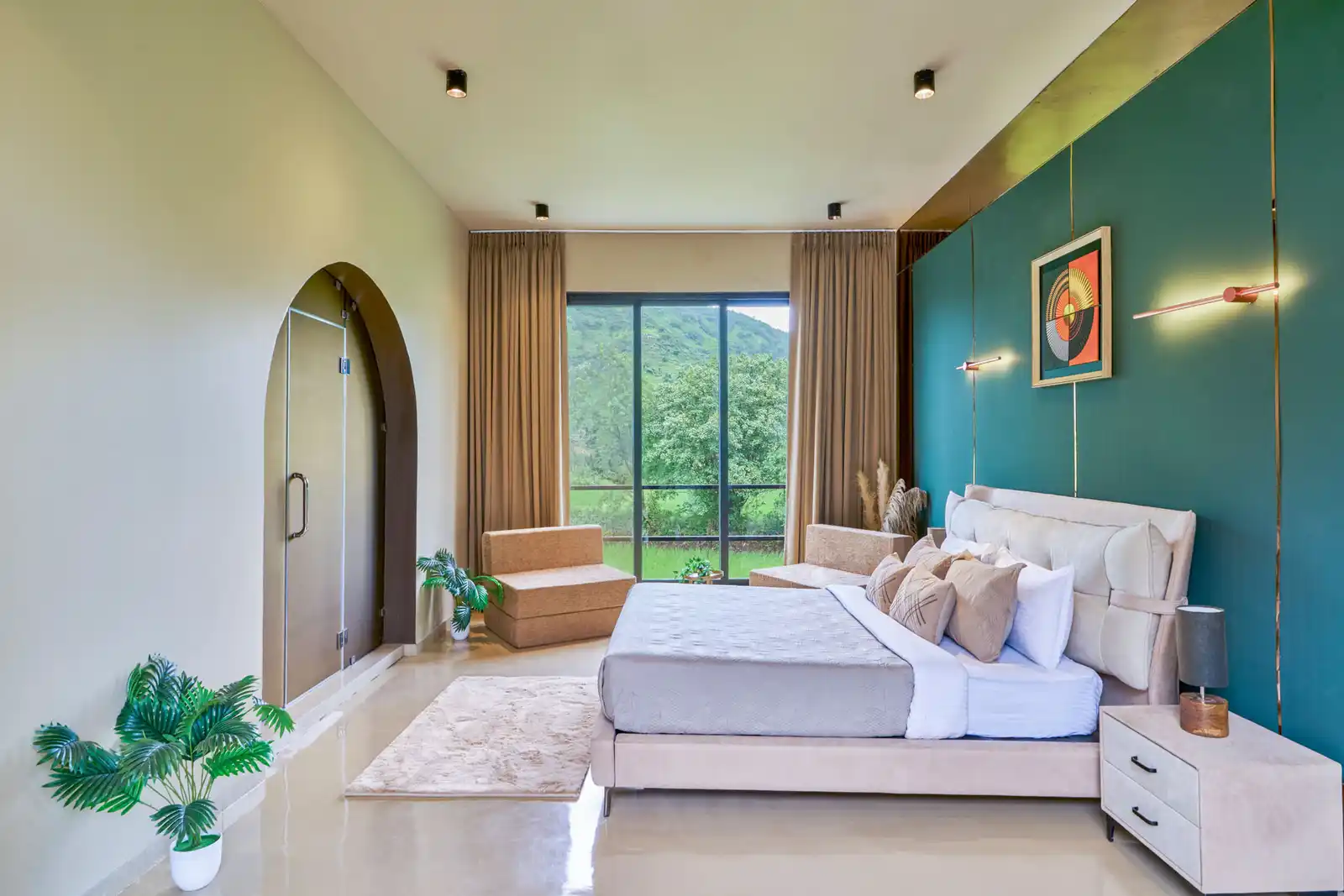 Arcia, Karjat