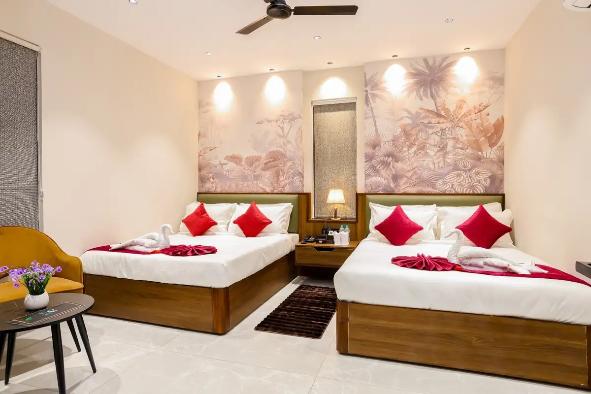 Arina Vedic Haveli Haridwar (2 Min walk for Ganga Ghat) Room