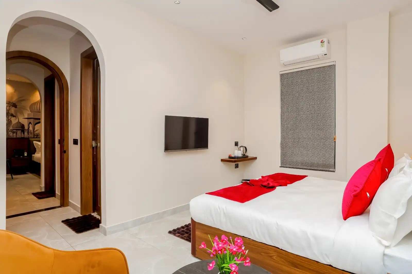 Arina Vedic Haveli Haridwar (2 Min walk for Ganga Ghat) Room