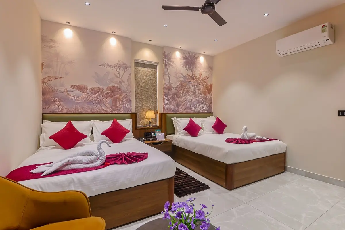 Arina Vedic Haveli Haridwar (2 Min walk for Ganga Ghat) Room