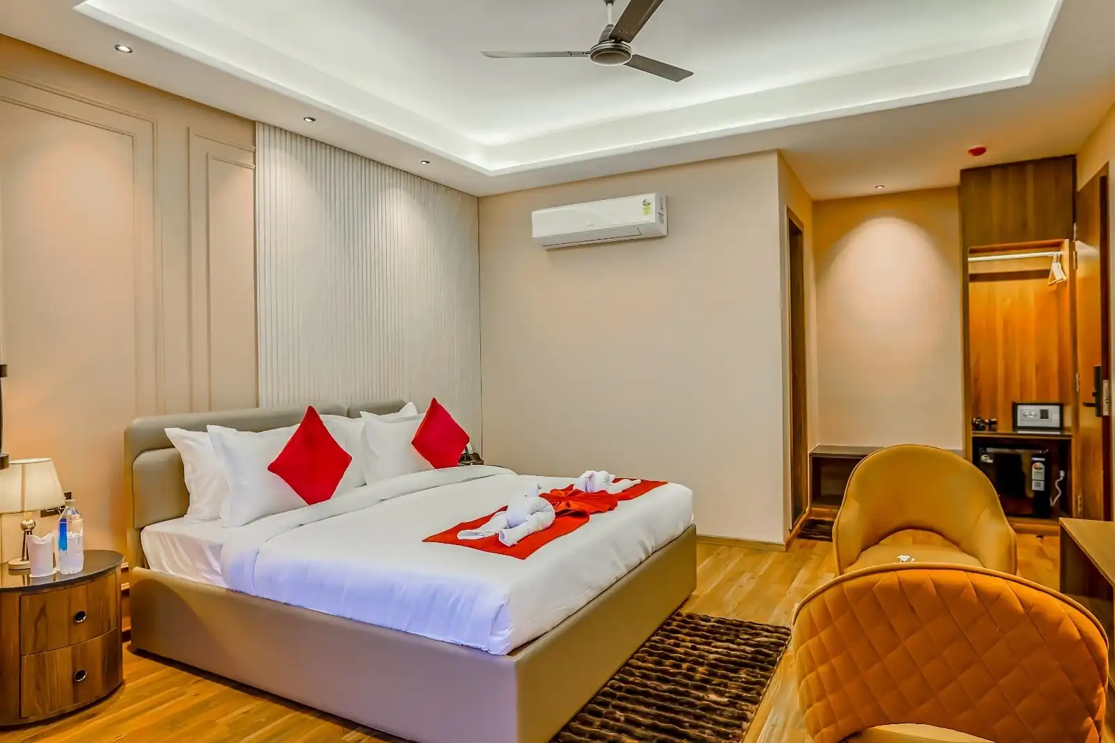 Arina Vedic Haveli Haridwar (2 Min walk for Ganga Ghat) Room