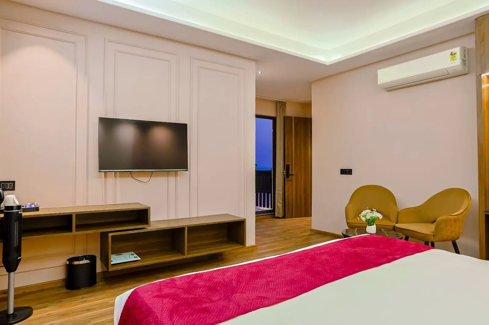 Arina Vedic Haveli Haridwar (2 Min walk for Ganga Ghat) Room