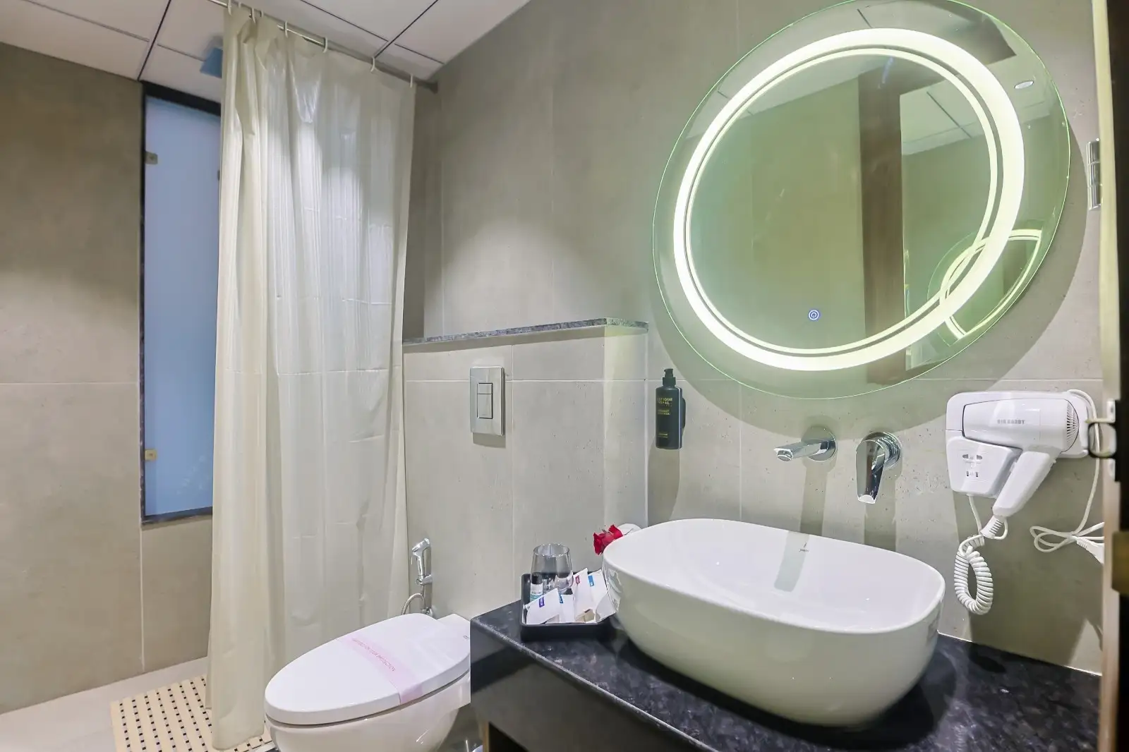 Arina Vedic Haveli Haridwar (2 Min walk for Ganga Ghat) Washroom
