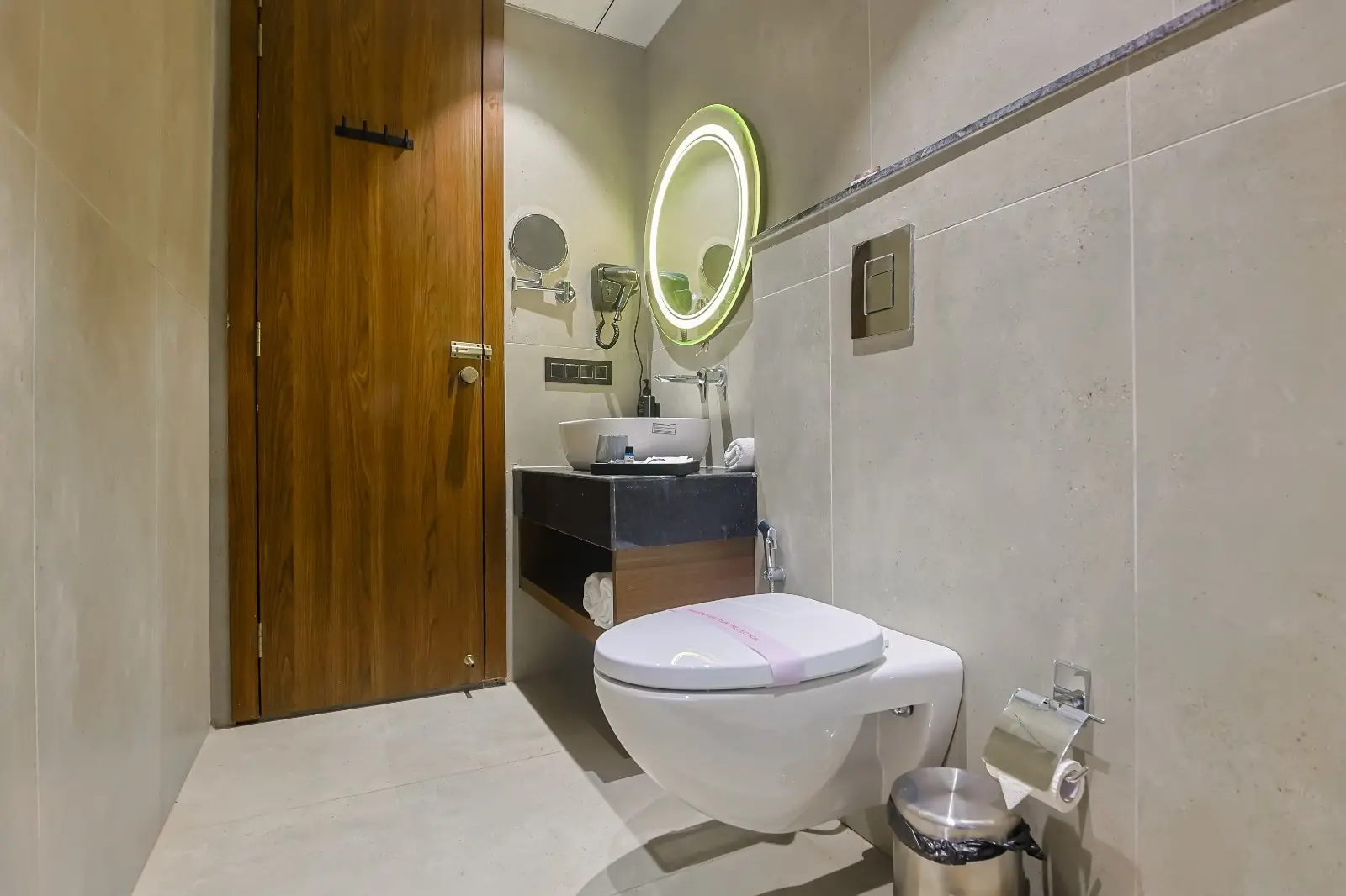 Arina Vedic Haveli Haridwar (2 Min walk for Ganga Ghat) Washroom
