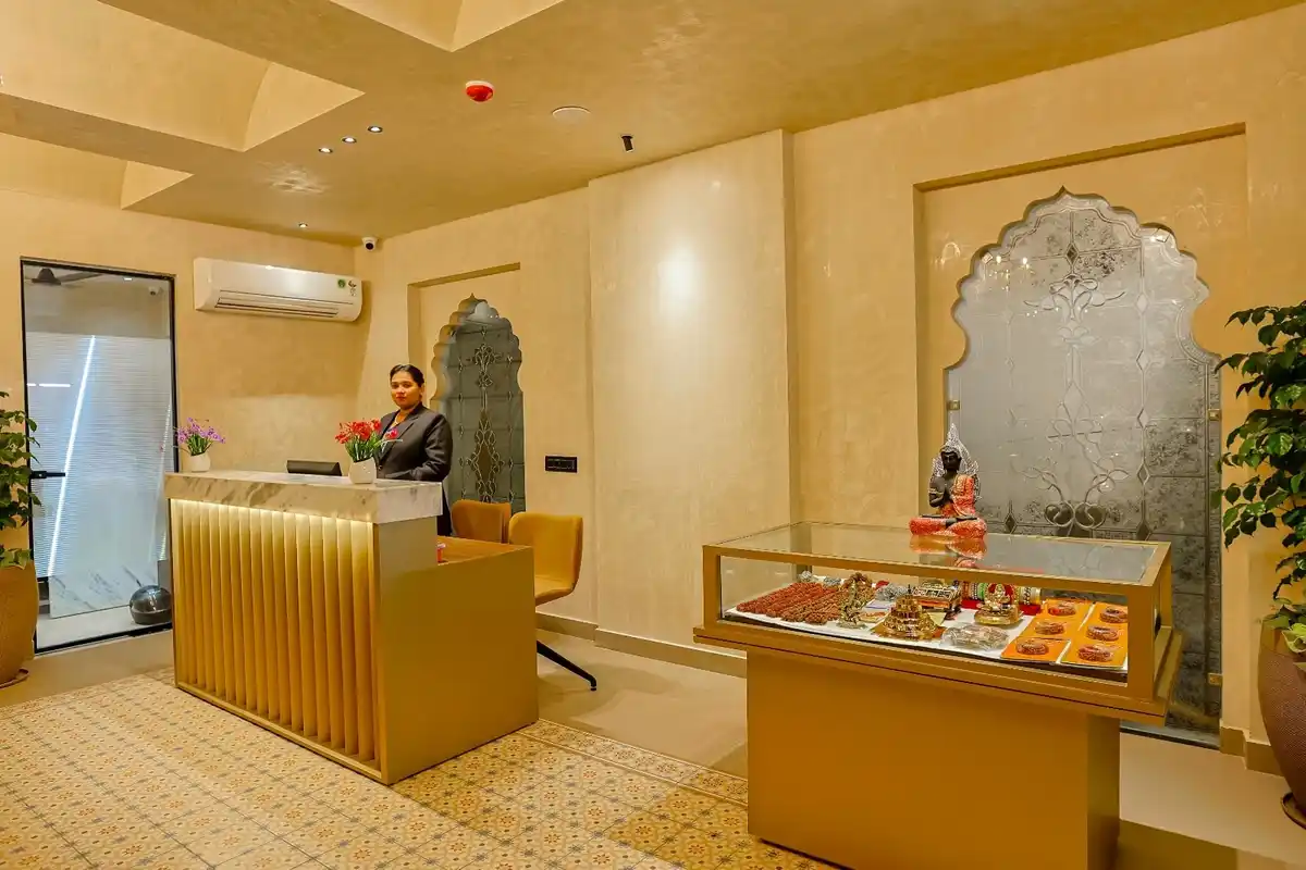 Arina Vedic Haveli Haridwar (2 Min walk for Ganga Ghat) Reception