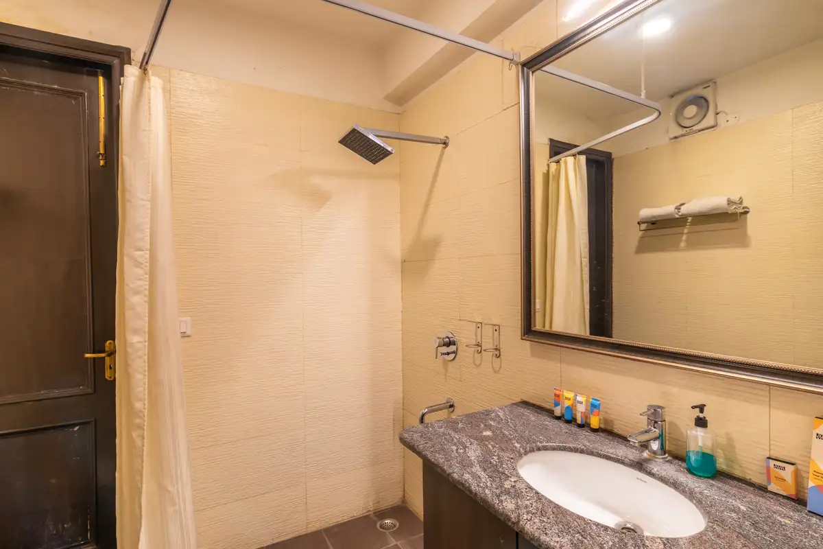 Artha @ The Manvi Estate - with Private Pool, New Delhi