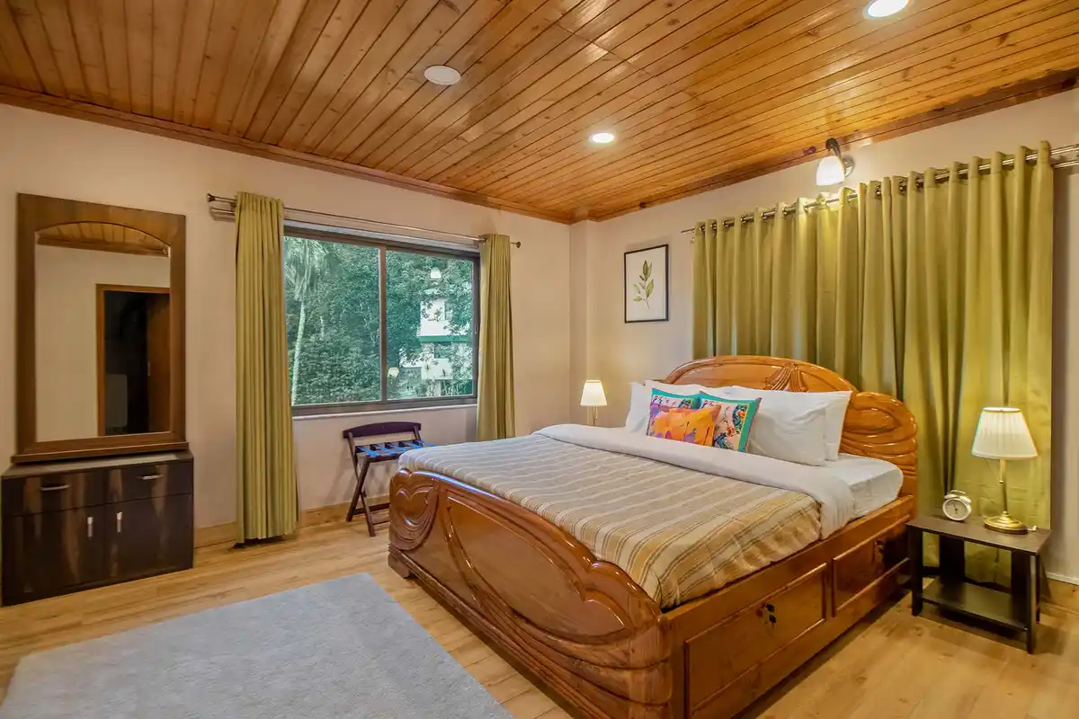 Arya Treetops and Tea Trails, Darjeeling