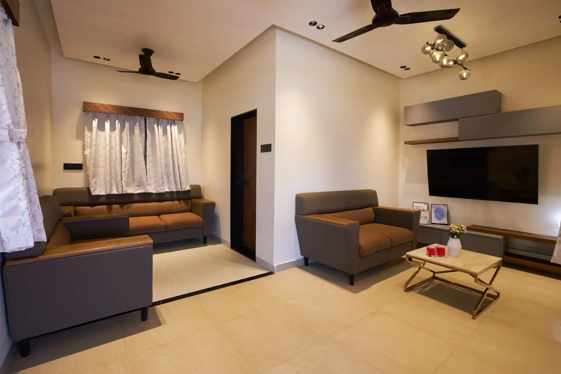 Aura Farmstay, Mumbai