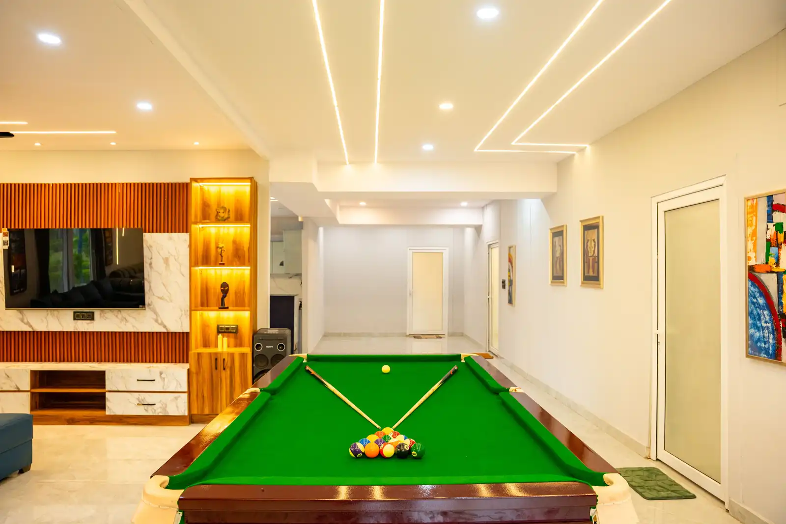 Aurea, Delhi NCR
