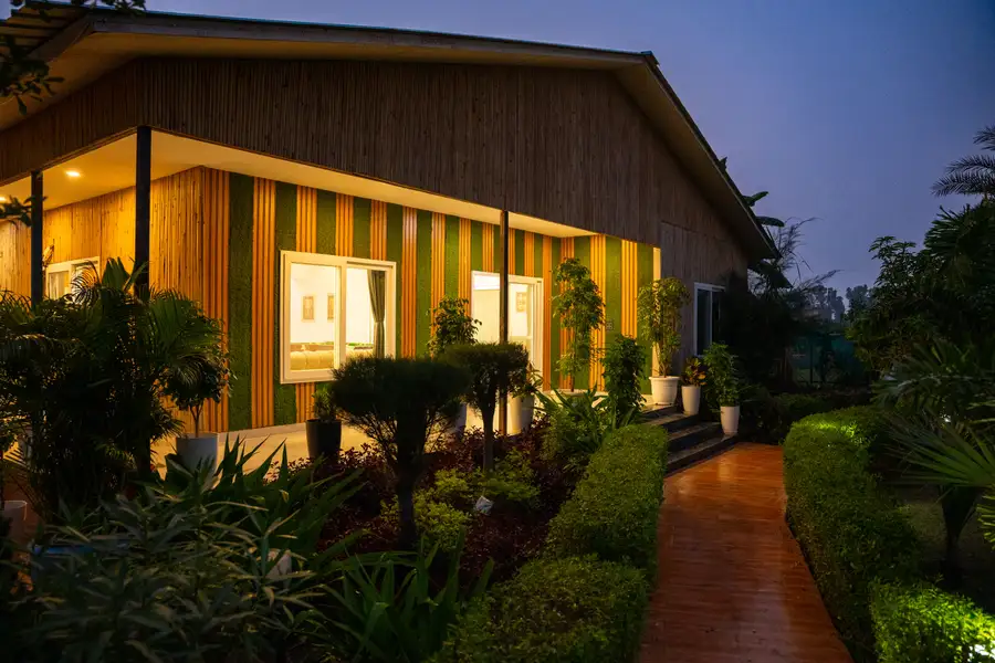 Aurea, Delhi NCR