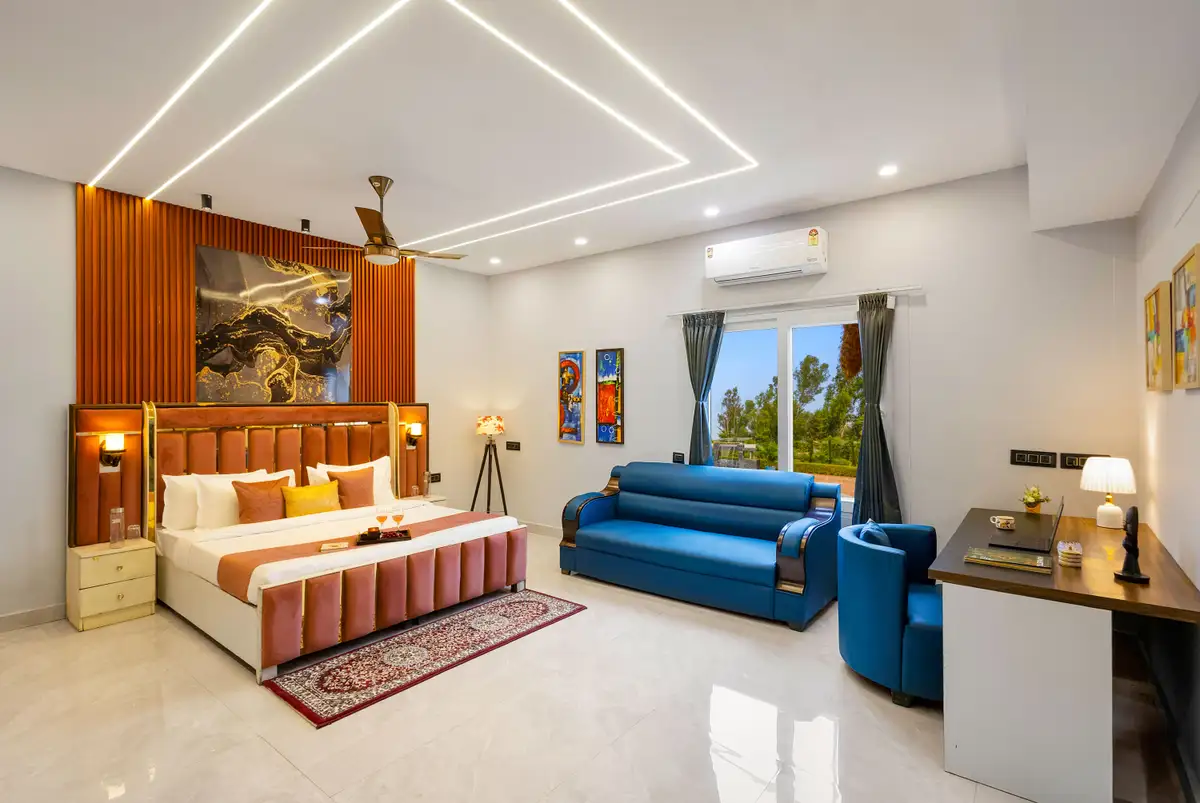 Aurea, Delhi NCR