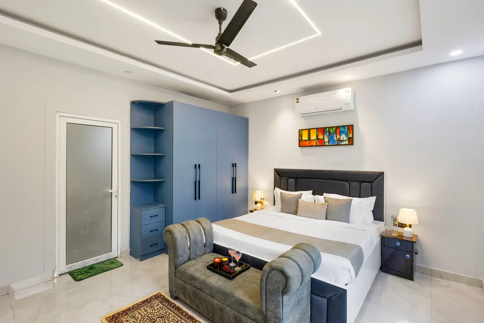 Aurea, Delhi NCR