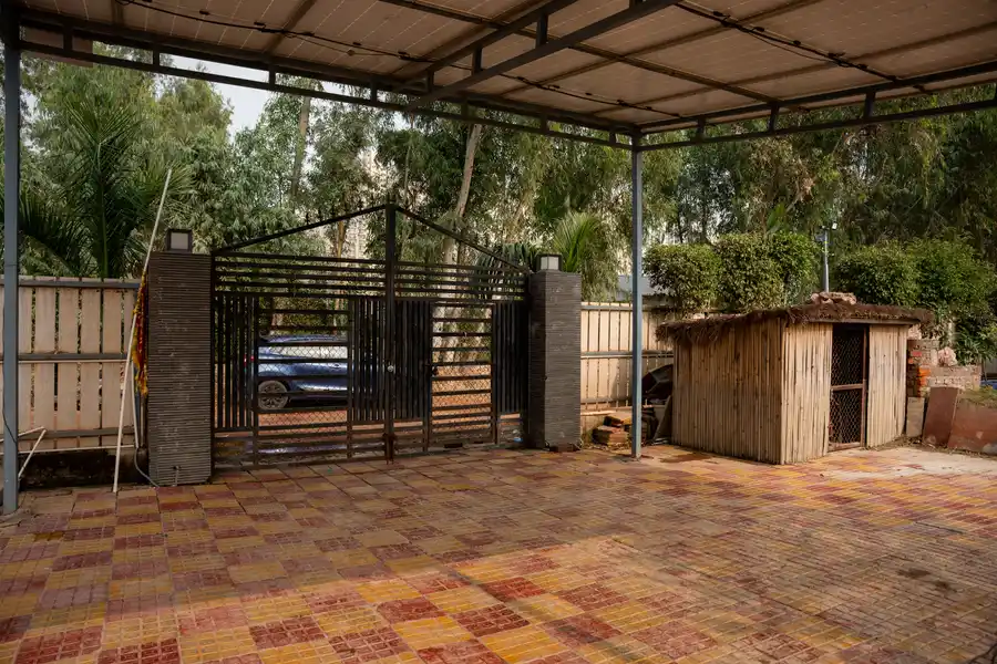 Aurea, Delhi NCR