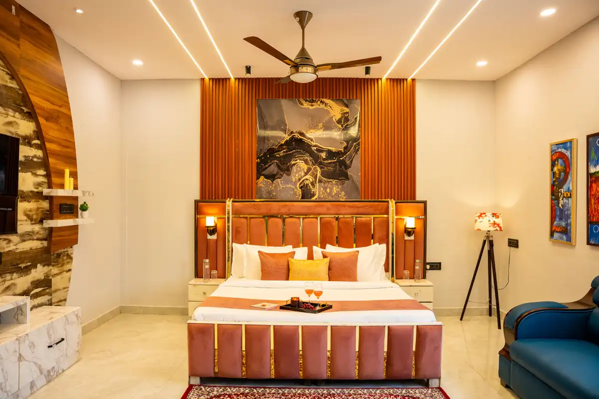 Aurea, Delhi NCR