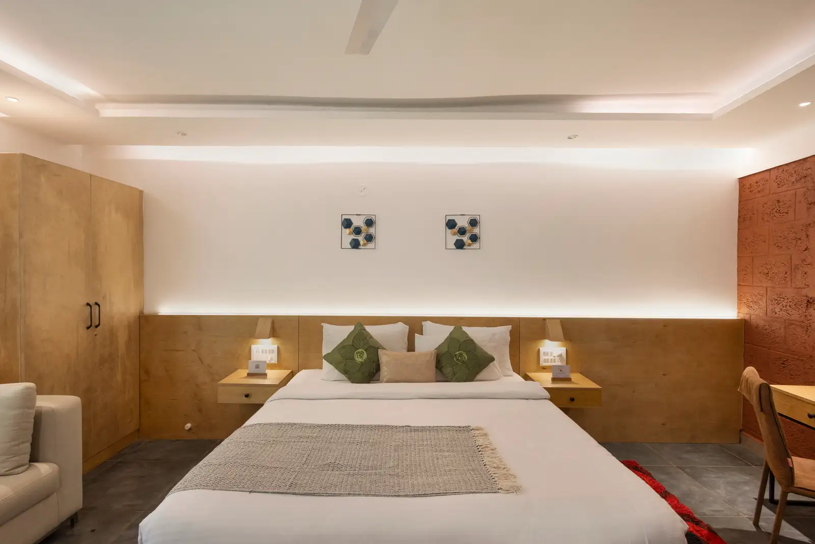Avocado Cottages Deluxe Room, Coorg