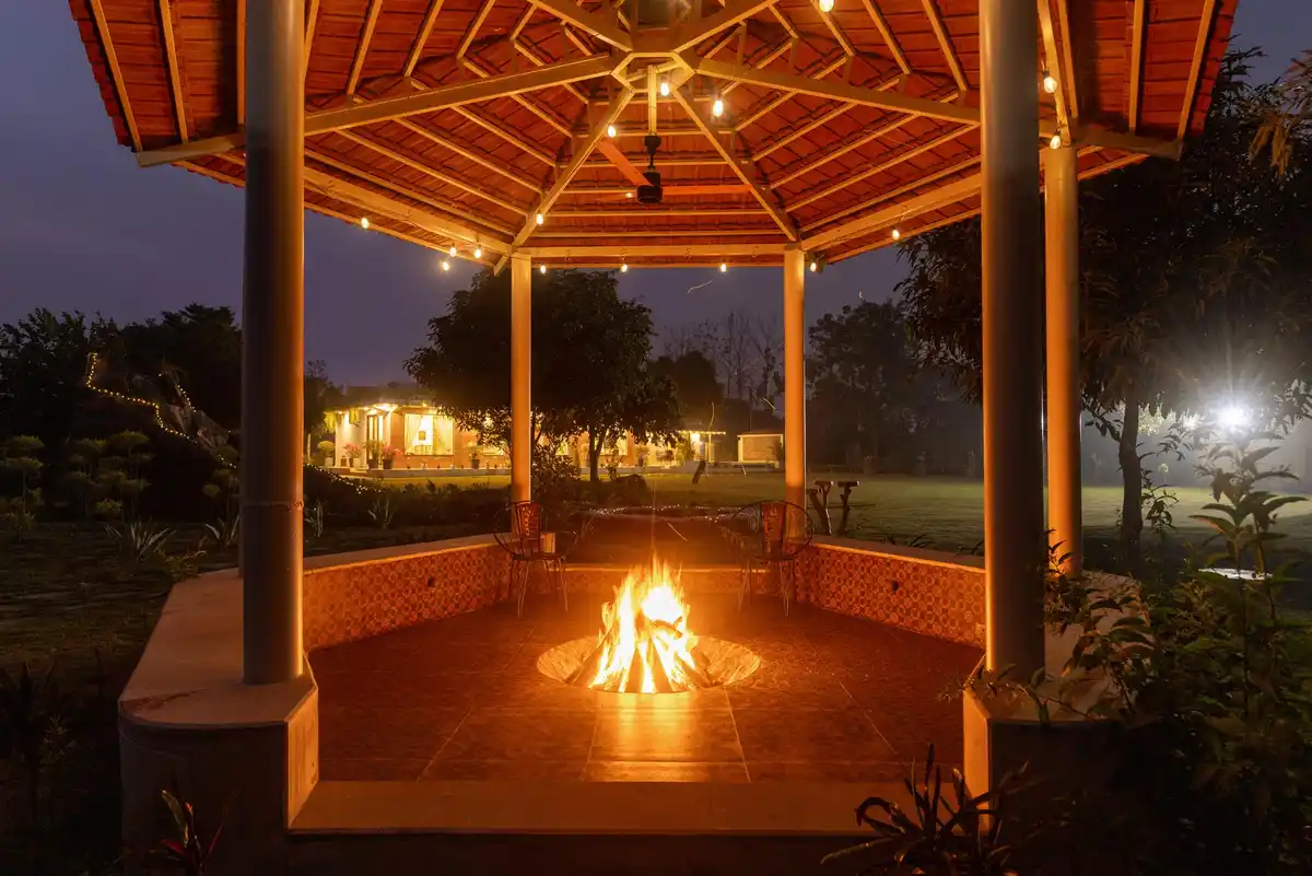 Bagaan Farm Stay W/Private Pool & Jacuzzi, Gurgaon