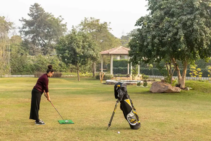 Bagaan Farm Stay W/Private Pool & Jacuzzi, Gurgaon