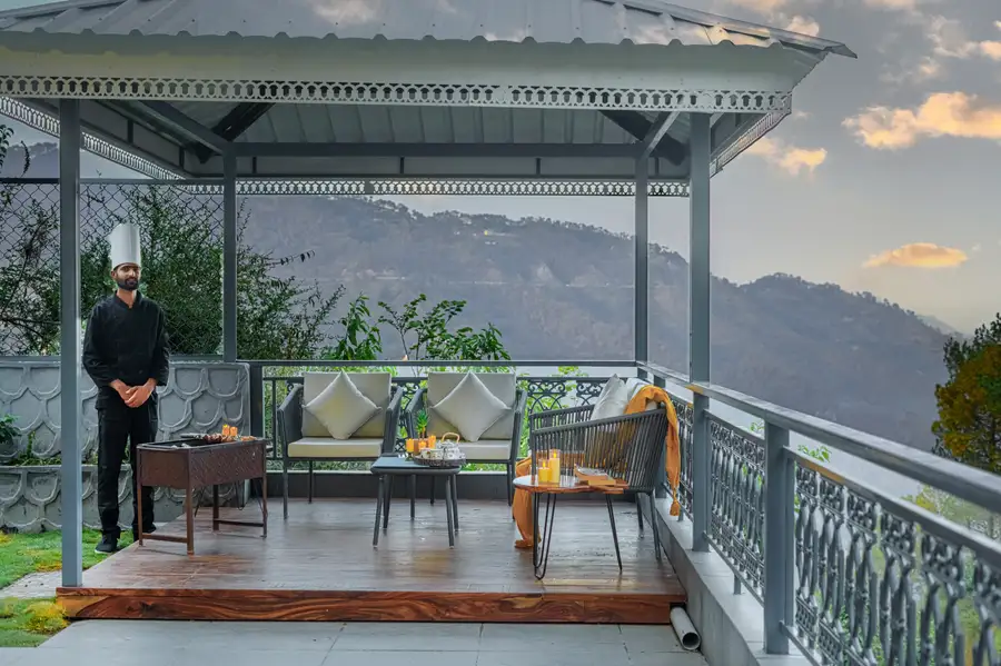 Bask and Blessings Mist, Kasauli