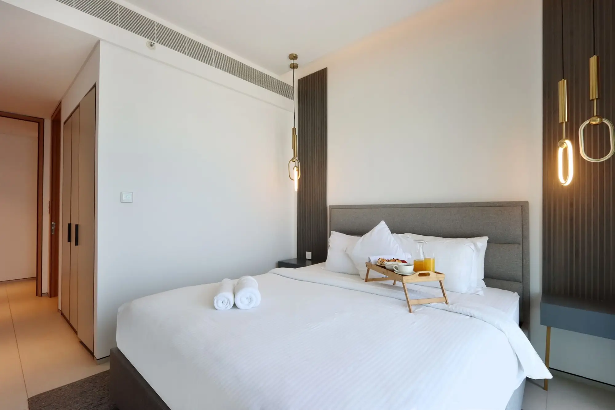 Beachfront 2B with Sea & Ain Dubai Views, Dubai