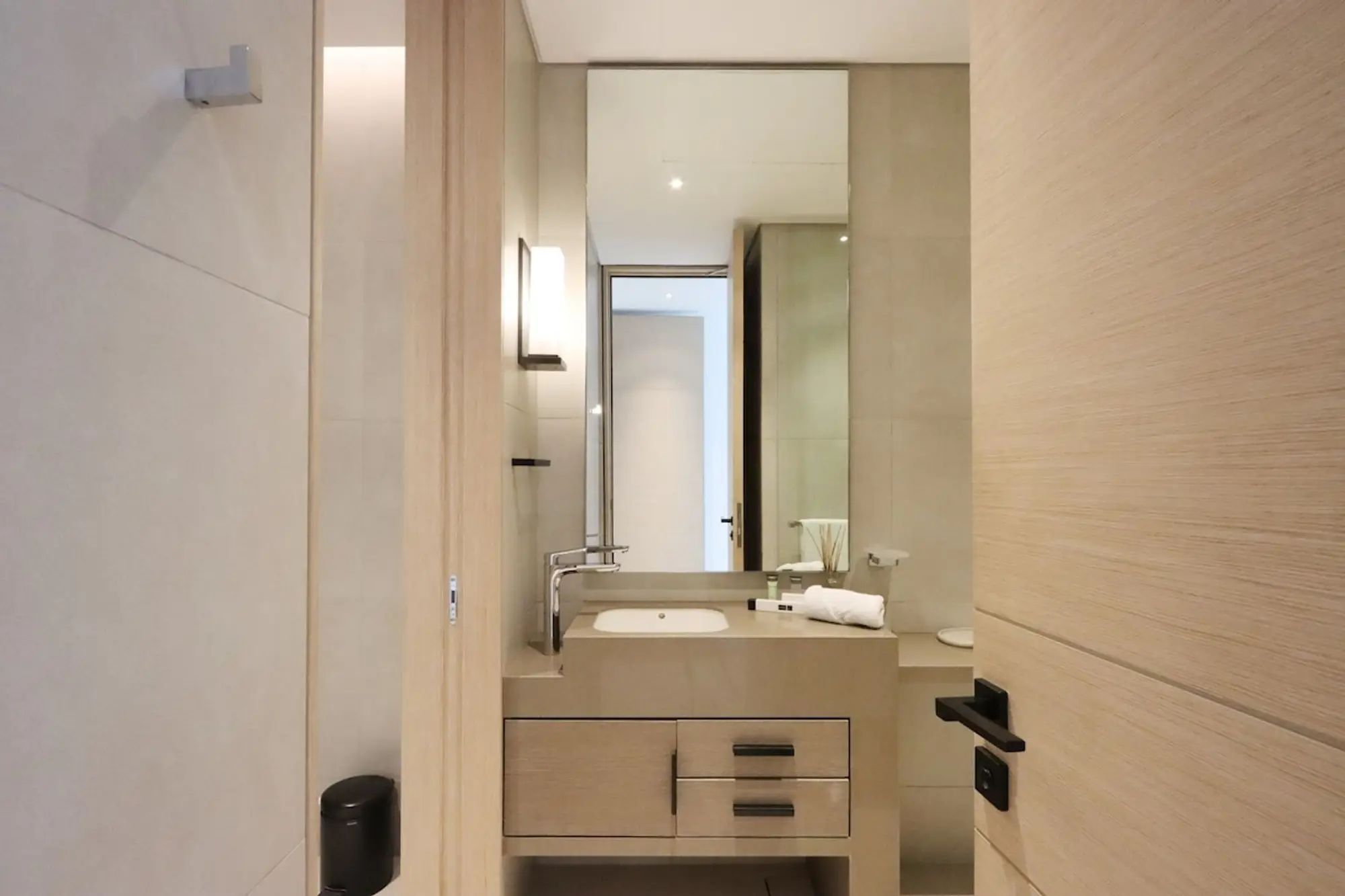 Beachfront 2B with Sea & Ain Dubai Views, Dubai
