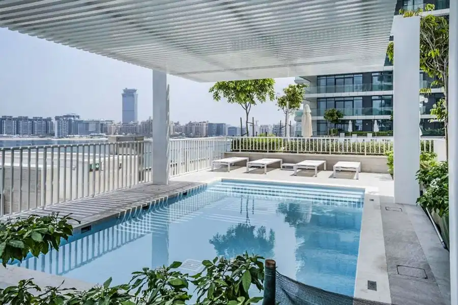 Beachfront Luxury 2B with Sea and Palm View, Dubai