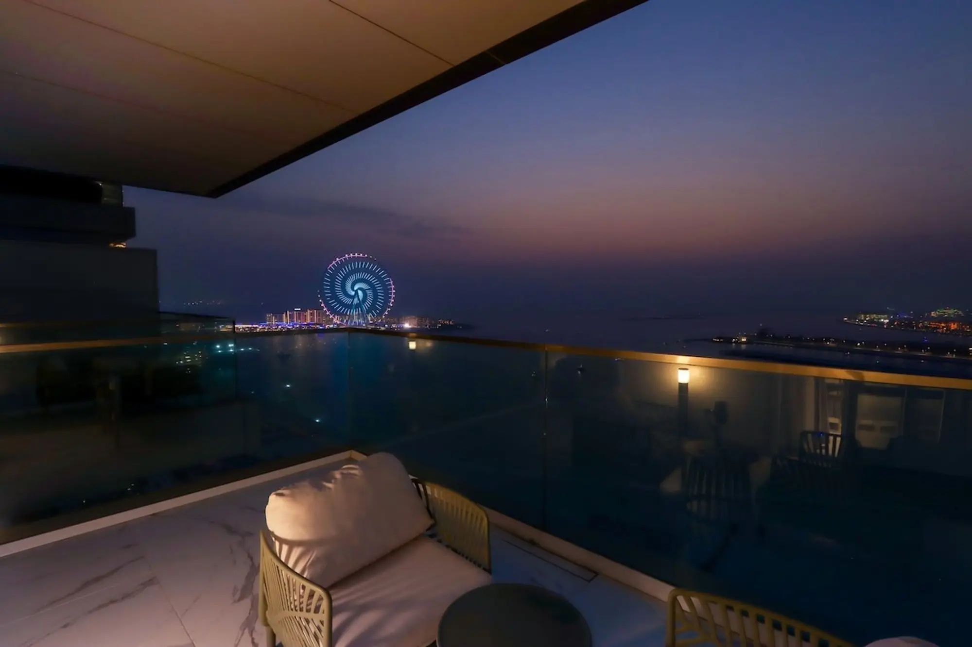 Beachfront One JBR Sea Palm Views, Dubai