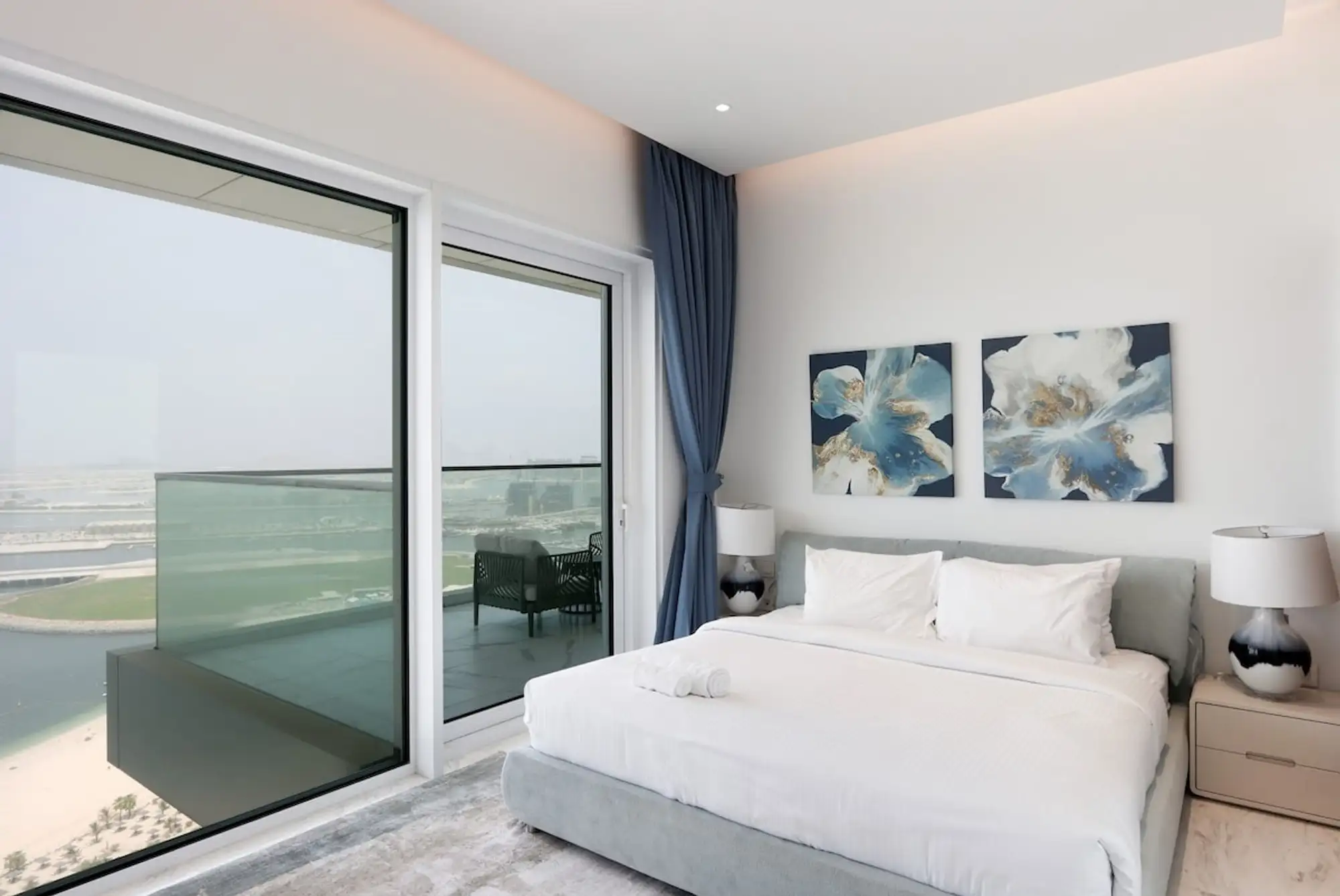 Beachfront One JBR Sea Palm Views, Dubai