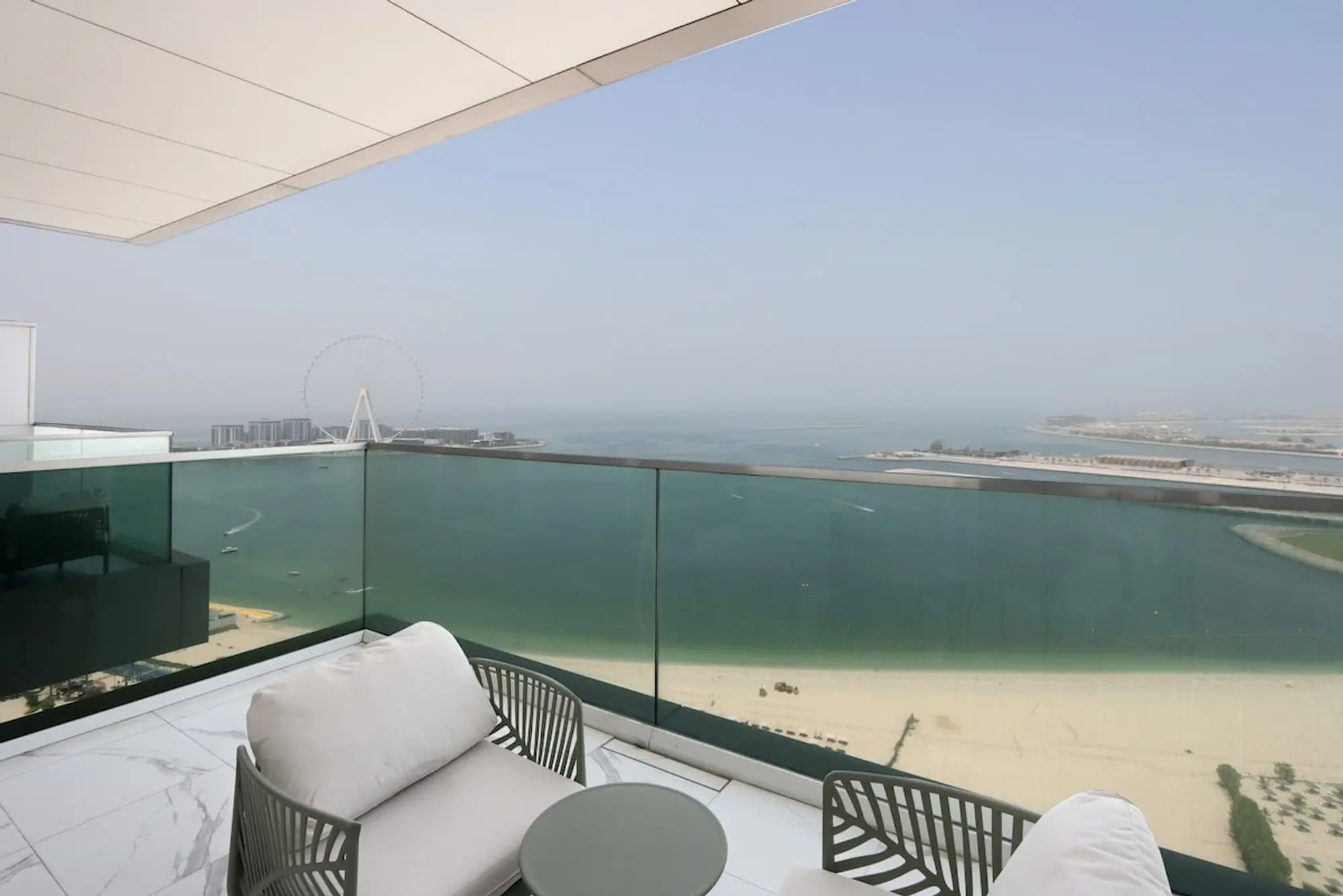 Beachfront One JBR Sea Palm Views, Dubai