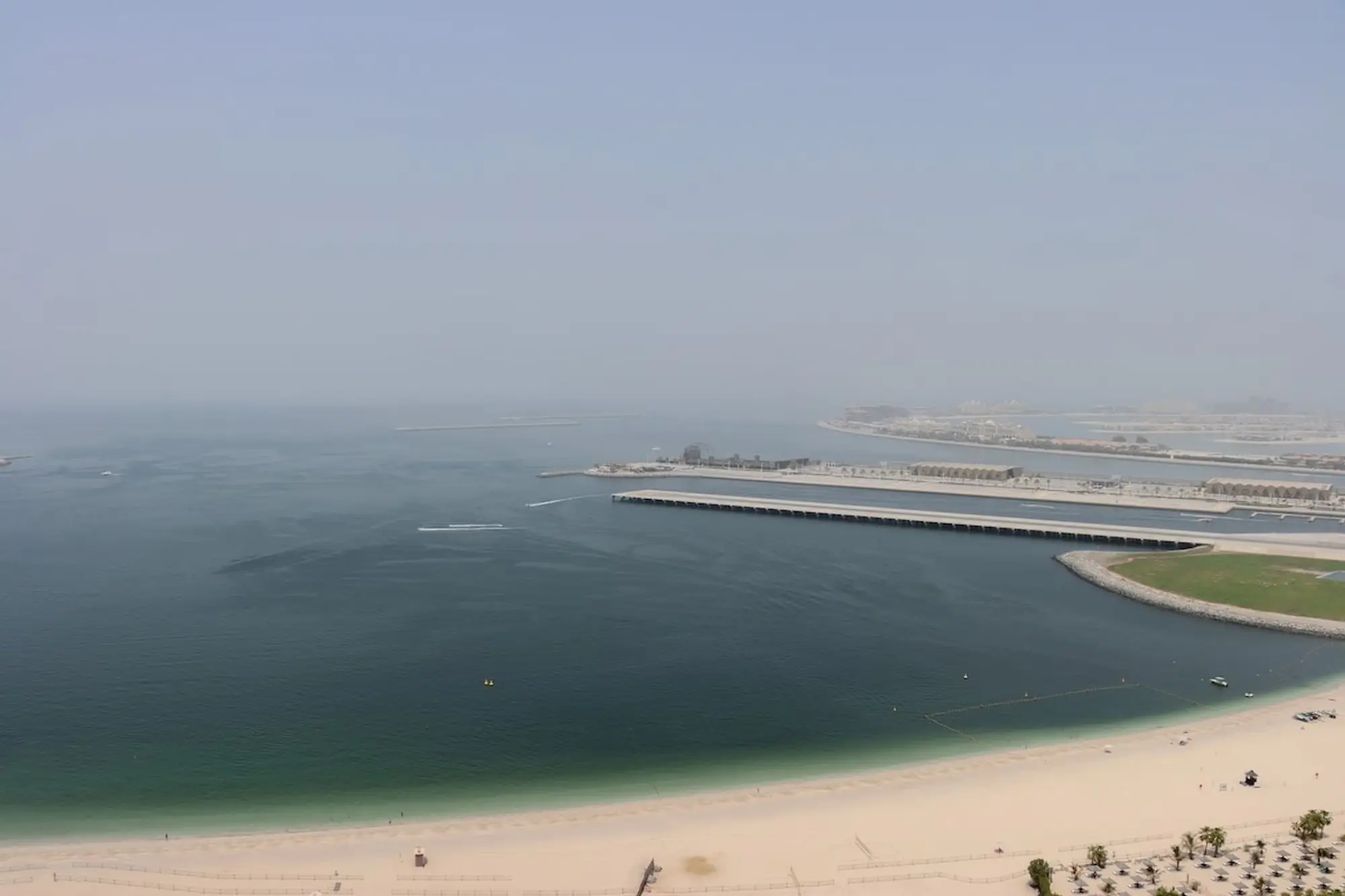 Beachfront One JBR Sea Palm Views, Dubai