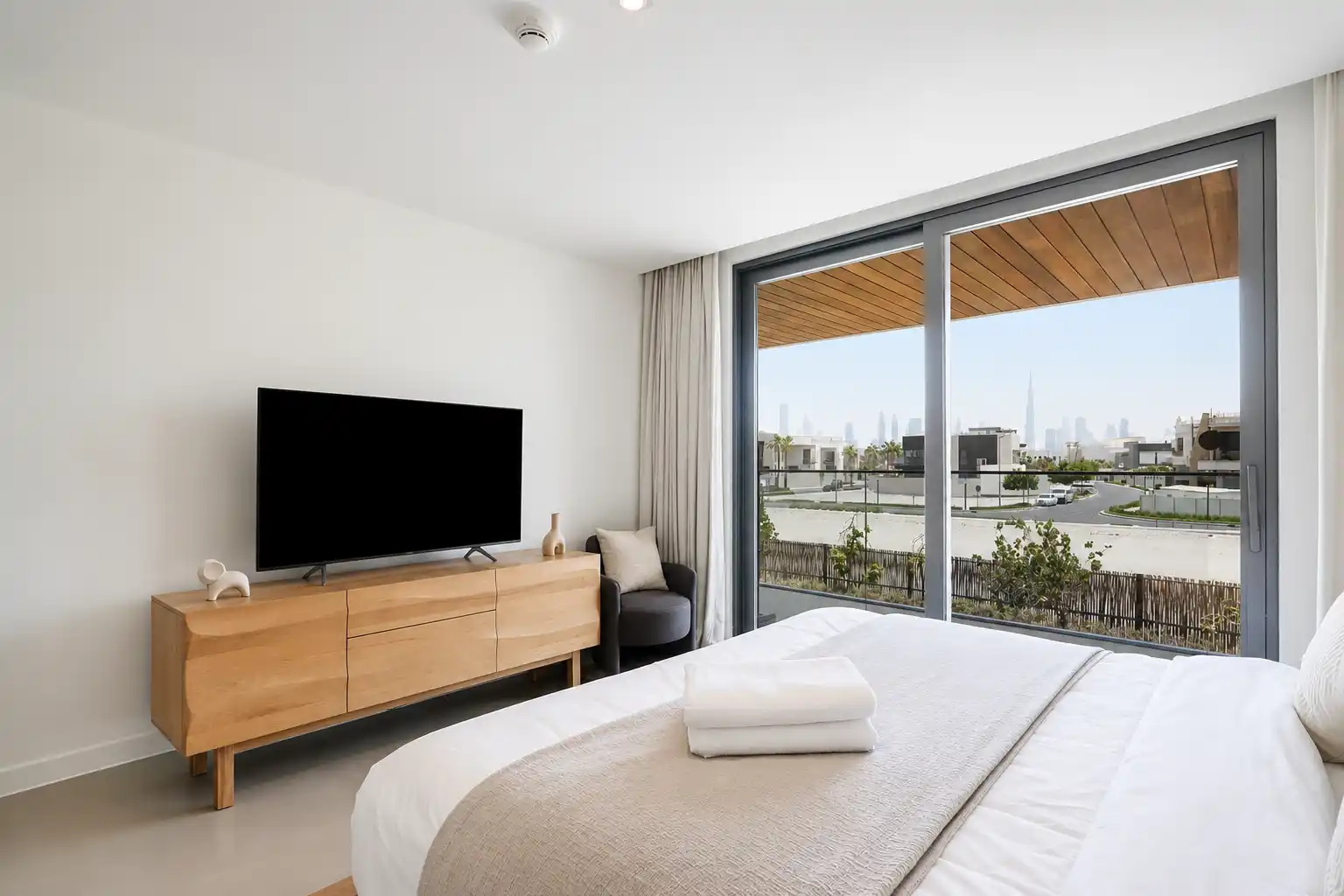 Beachfront Ultra 4BR Duplex, Dubai