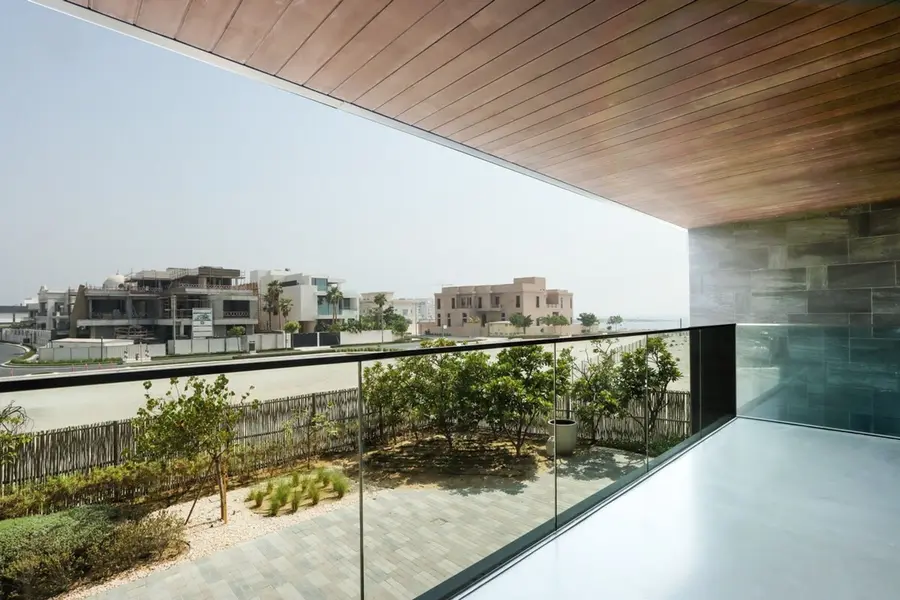 Beachfront Ultra 4BR Duplex, Dubai