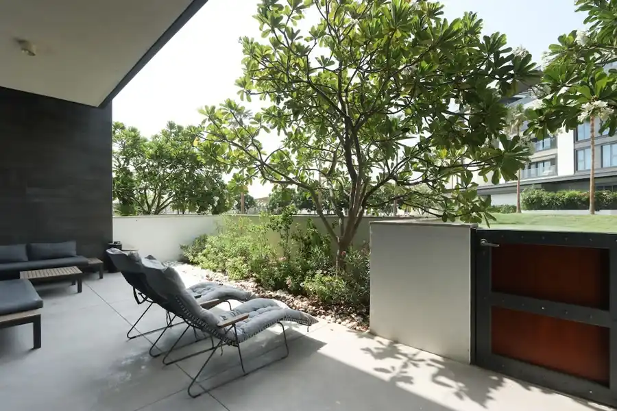 Beachfront Ultra 4BR Duplex, Dubai