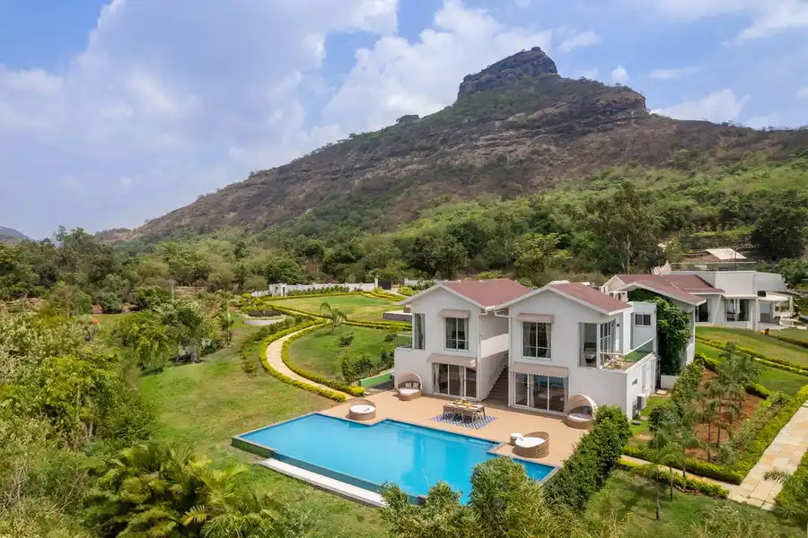 Bean & Blanc, Lonavala