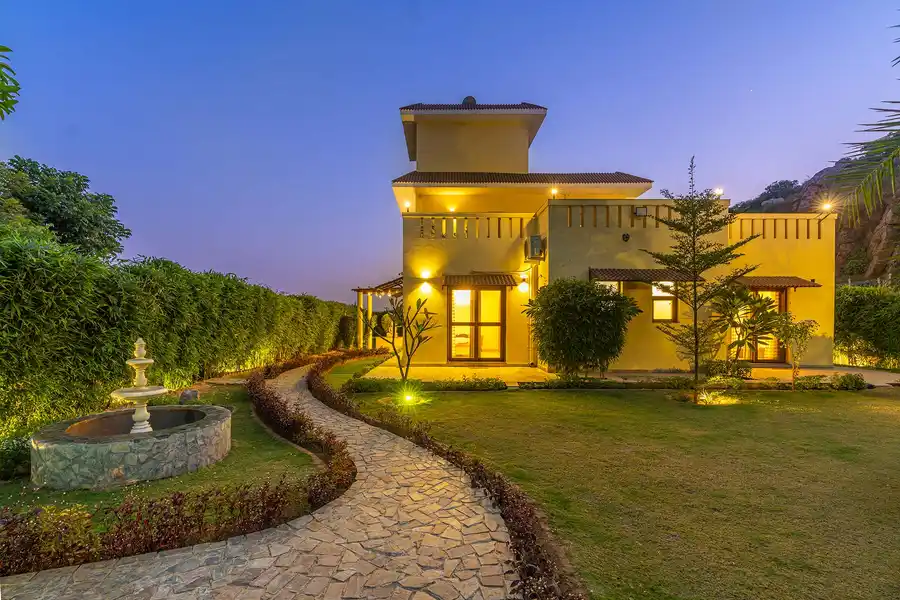 Bliss In The Woods w/ Outdoor Pool - Gurgaon, New Delhi