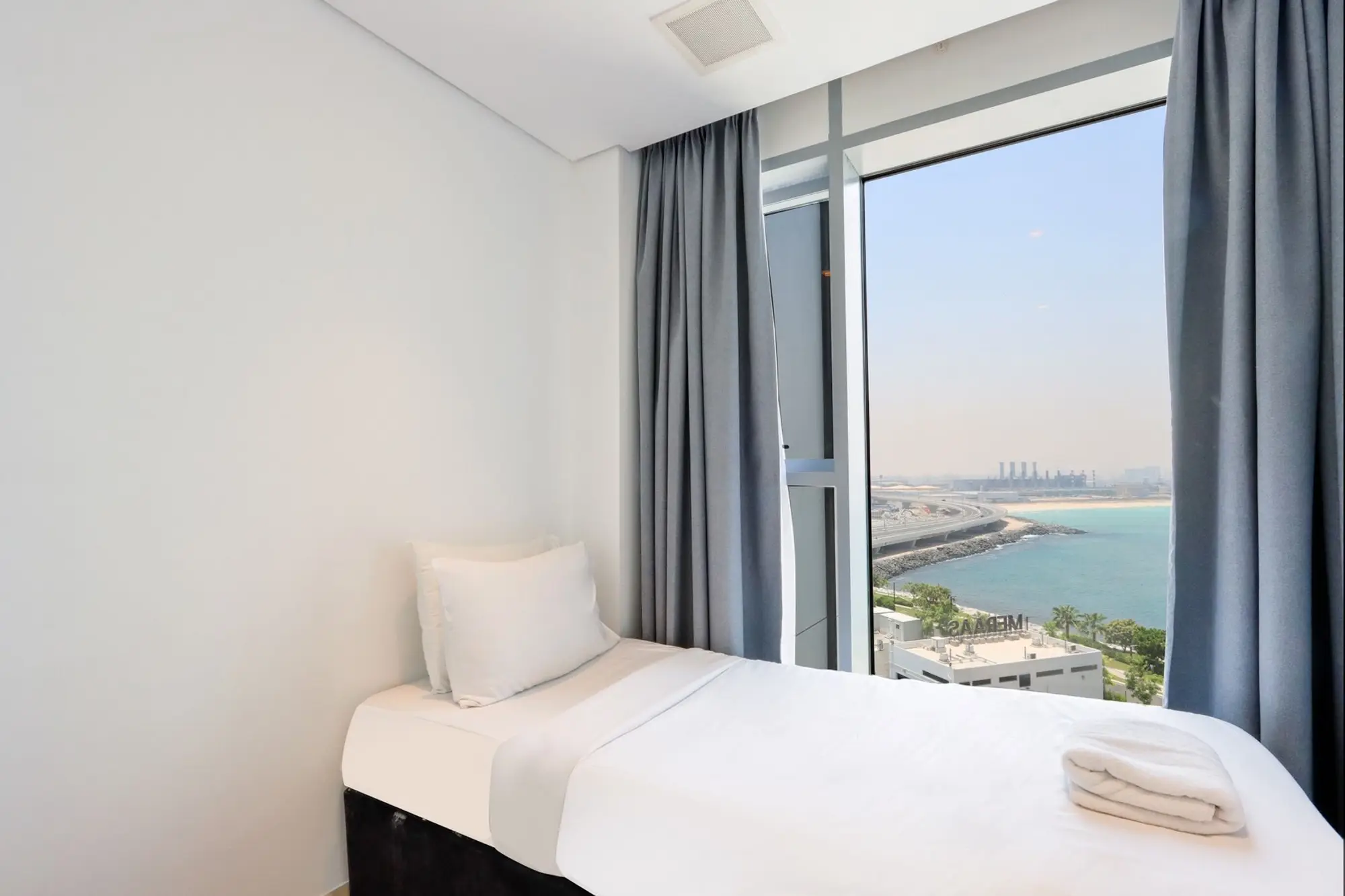 Bluewaters 3BR + Maids, with Sea View, Dubai