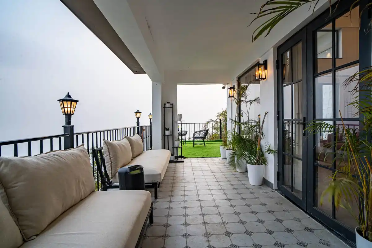 Bourbon Sky, Mussoorie
