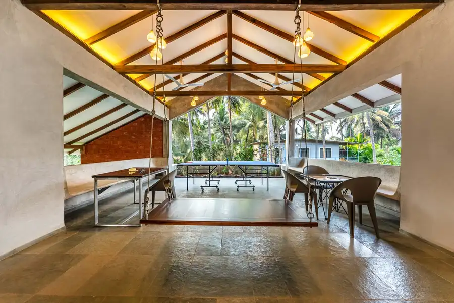 Bricks and Tides - Aravi Beachfront Villa, Shrivardhan
