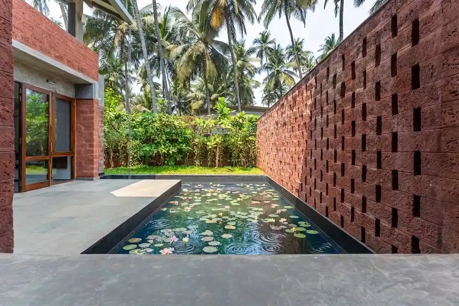 Bricks and Tides - Aravi Beachfront Villa, Shrivardhan