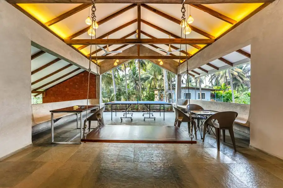 Bricks and Tides - Aravi Beachfront Villa, Shrivardhan