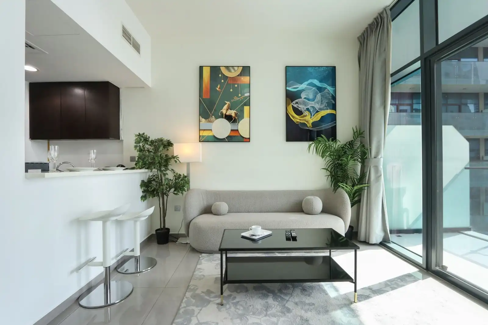 Bright 1 BR Suite In Merano Tower, Dubai