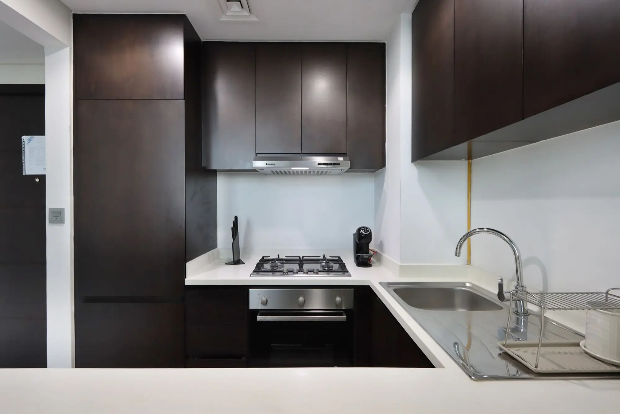 Bright 1 BR Suite In Merano Tower, Dubai
